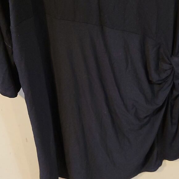 Torrid Size 4 Super soft knit excellent condition - Picture 4 of 5